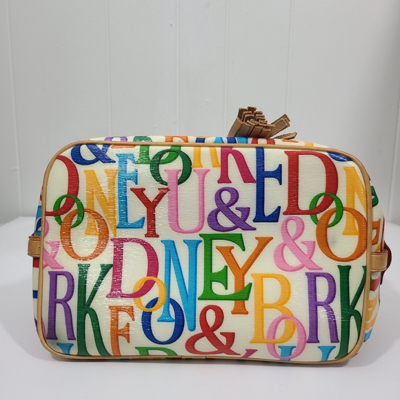 Dooney & Bourke Retro Grafica Drawstring Cinch Bucket Shoulder Sig Logo Bag - Picture 10 of 14